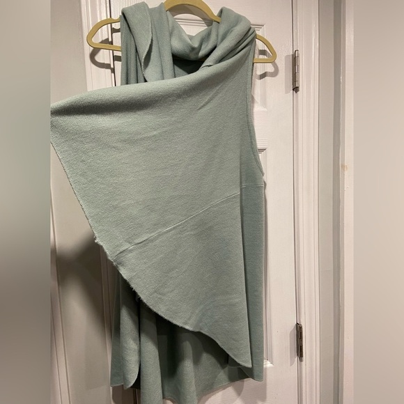 NWT Mia & Tess One Size Sage Green Shawl Collar Soft Knit Wrap Vest Duster - Picture 2 of 11